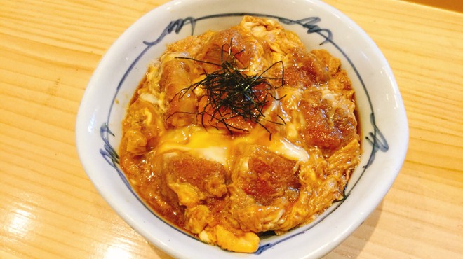 Minokatsu Hanare - 料理写真:一番人気のかつ丼