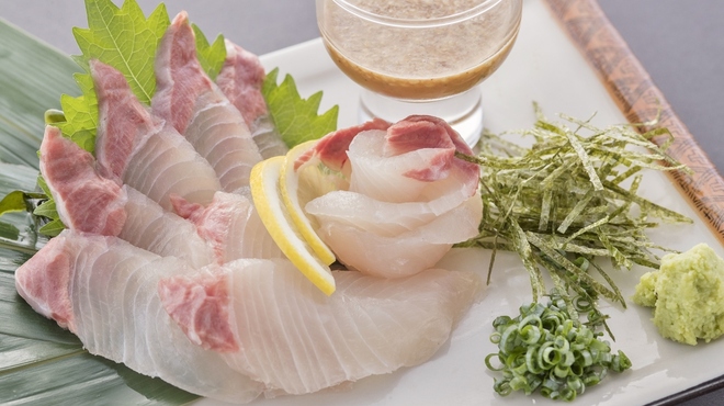 博多魚菜と串焼き百珍 笑伝 - メイン写真: