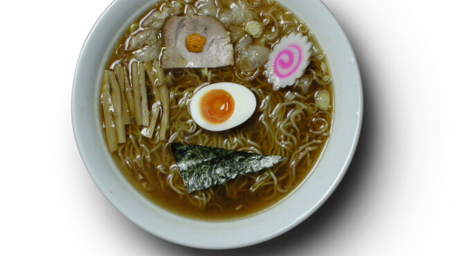 大海軒 - 料理写真: ワンタン麺　900円