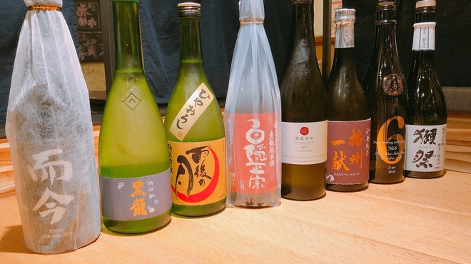 寿司と炉端焼 四季花まる - ドリンク写真:特選日本酒もご用意しております。