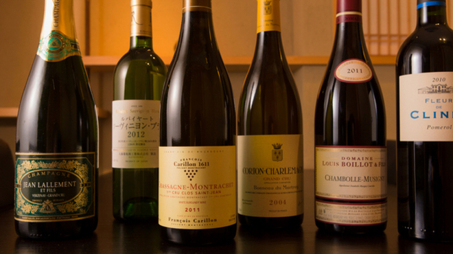 ぎんざ 一二岐 - ドリンク写真:フランス、日本、アメリカのワインをラインナップ