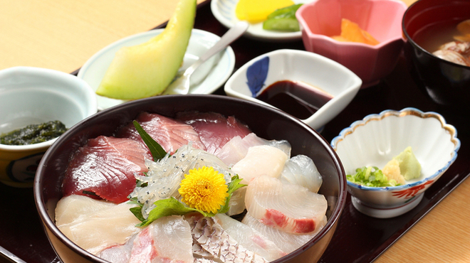魚あら うおあら 弁天島 魚介料理 海鮮料理 食べログ