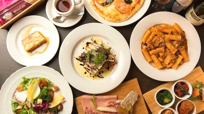 アンジュヴィンヤード ワイン&バー - メイン写真: