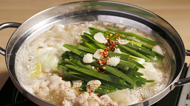 水炊き もつ鍋 鳥料理 博多 華味鳥 - メイン写真: