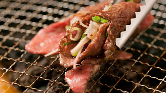 黒毛和牛焼肉みかく屋 - メイン写真: