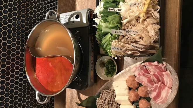 串の蔵 - 料理写真:美肌・疲労回復！信州きのこしゃぶしゃぶ