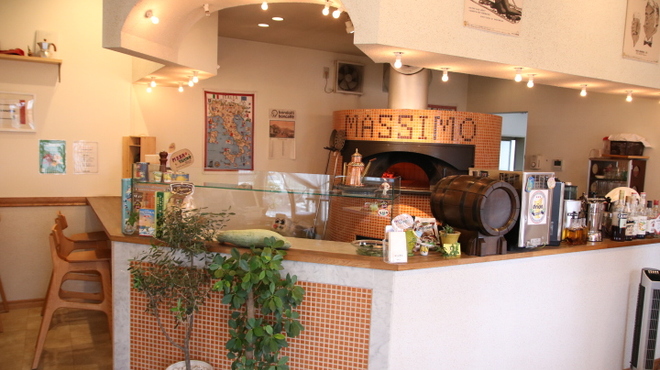 PIZZERIA E OSTERIA MASSIMO - メイン写真: