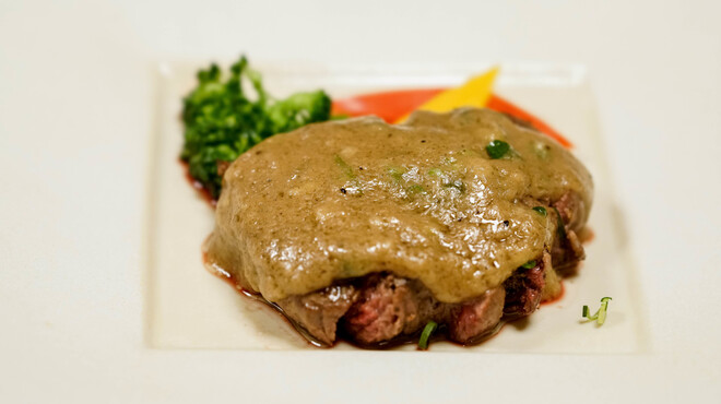 料亭 冨茂登 - 料理写真:フィレ焼き