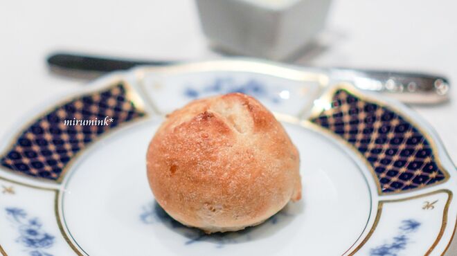 仏蘭西料理　N - 料理写真:自家製パン