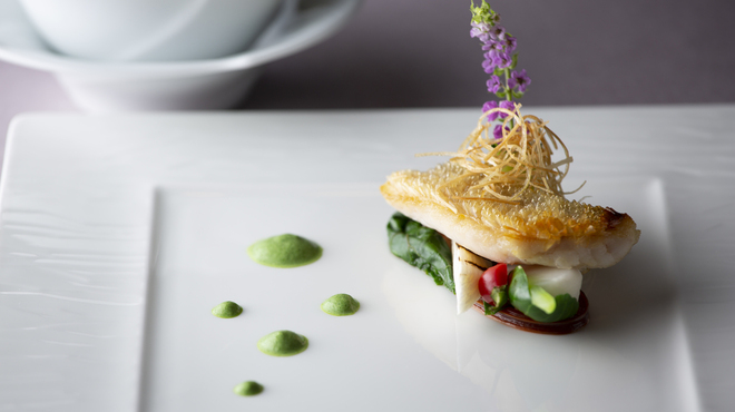 コンテンポラリー・ダイニング クラウン - メイン写真: