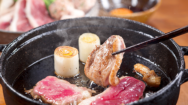 鴨とワイン Na Camo guro - メイン写真: