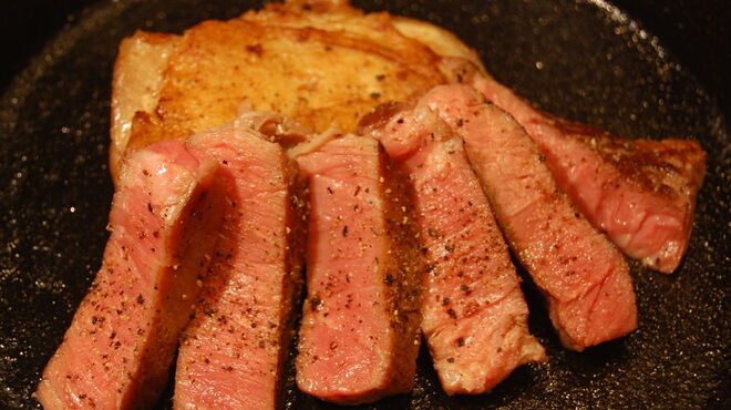 DAVIS BEEF STEAK （デイビス ビーフ ステーキ） みなとみらい/ステーキ [食べログ]