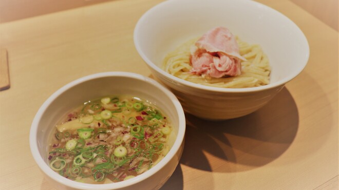 らぁ麺 鳳仙花 - メイン写真: