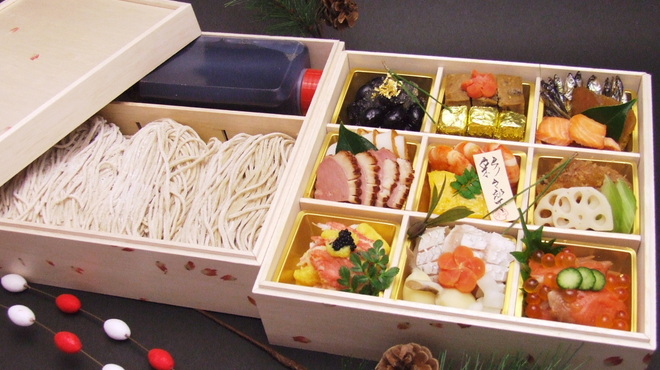 日本料理 彩々楽 - 料理写真:11月よりおせち　予約承ります（数量限定品）