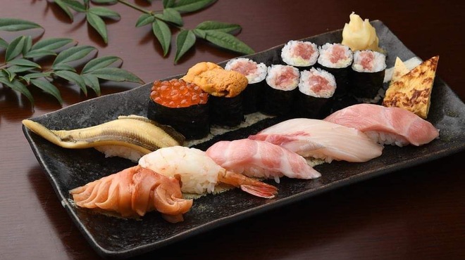 Sushi Dainingu Jingorou - 料理写真: