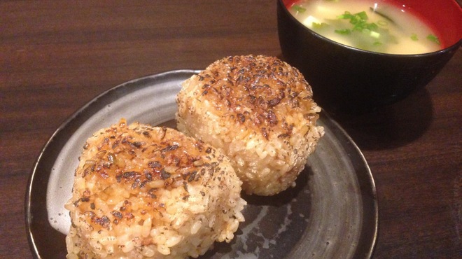 Hatoba - 料理写真:焼きおにぎり