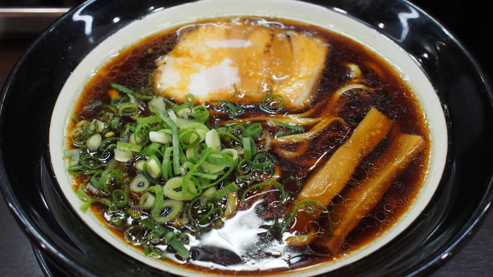 あべの 天王寺 醤油の香るラーメン 食べログまとめ