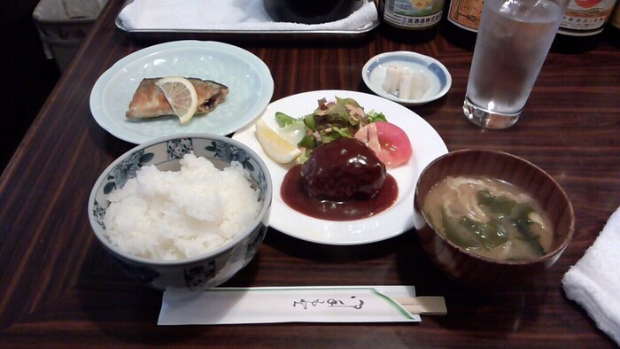 激戦区 大宮駅西口 ランチの定番 大宮のボリュームたっぷり ハンバーグ 食べログまとめ 激戦区 大宮駅西口 ランチの定番 大宮のボリュームたっぷり ハンバーグ 食べログまとめ
