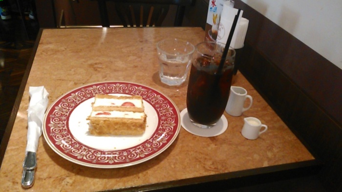 新宿 Cafe 喫茶店で楽しむケーキセット 8選 ｗ 食べログまとめ