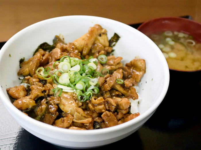 うどん県香川名物のかしわバター丼 食べログまとめ