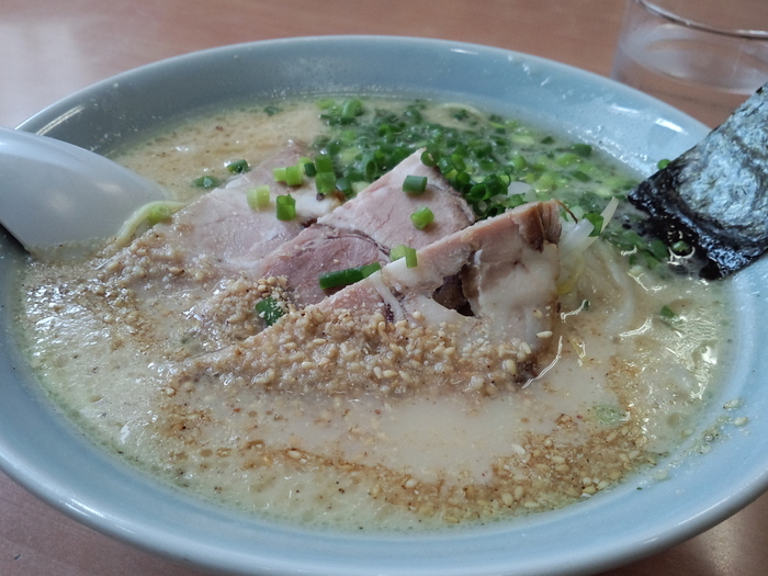 北九州独特のクリーミー豚骨ラーメン 珍竜軒系 を食う 食べログまとめ