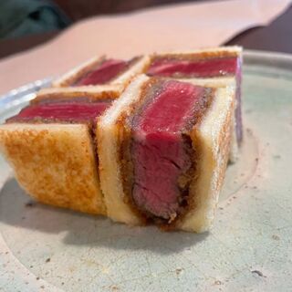 アカミヤコウシ