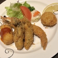 赤坂 津つ井 総本店 - シーフードミックスフライ