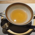 洋食 つばき - 和牛のコンソメスープ