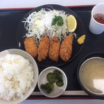 キッチン・サテライト - カキフライ定食  600円