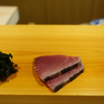 鮨 あらい - （2018年12月）カツオ(๑˃̵ᴗ˂̵)