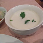 Penshizu Kicchin - ココナッツミルクのスープ