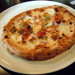 ピッツェリア武蔵野山居 - アンチョビ、クレソン、トマトソースのピッツァ