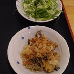 本格さぬきうどん　穂乃香 - ネギと天かすは鉄板ですね！