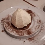 チーロ - モンブラン。濃厚な甘さ。シェアして食べるのが正解！