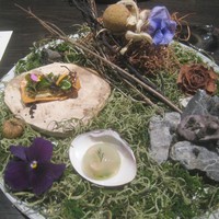 L'EAU - アミューズ・ブーシュ（水・葉・土・石）