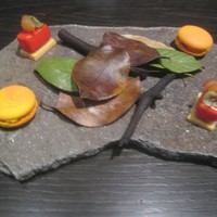 L'EAU - 驚愕のプティ・フール。本物はどれだ。