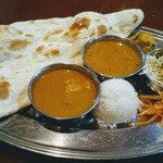 ガンディー - チキンカレーとキーマカレーのBセット