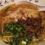 長浜とんこつ 福まる。 - ラーメン醤油。