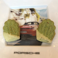 ザ モメンタム バイ ポルシェ - 