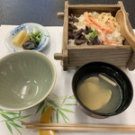 料亭 茜月 - 食事蒸籠御飯止椀蛤の味噌汁香の物三種盛