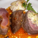 丸山亭 - 鴨、牛フィレ、仔羊（左から順番です）