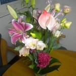 丸山亭 - お花はお店にお願いしました（紀伊国屋さん）