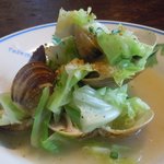 Ｌａ毛利 ターブルペイザンヌ - 前菜「ハマグリと畑のキャベツのホットサラダ」