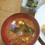 田代 - 小鉢、味噌汁付きます