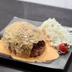 ルッカ - チーズ乗せ1kgハンバーグ