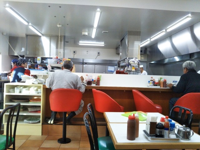 ハイウェイドライブイン 沖縄市 定食 食堂 食べログ