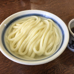 長田うどん - 綺麗な麺よね
      何もつけずに食べれる程に美味しい