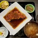 定食とほろ酔い しょうが焼きや - 