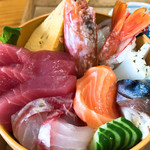 Oshokujidokoro kuinadou - クイナ堂セットの海鮮丼アップ