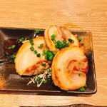 肉汁餃子のダンダダン - 炙りチャーシュウ